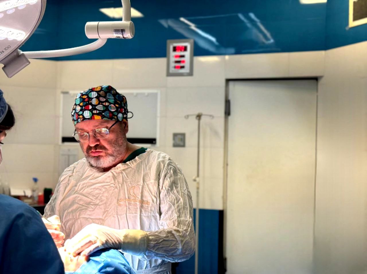 چگونه بهترین جراح زیبایی بینی را انتخاب کنیم؟